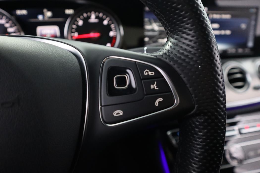 MERCEDES-BENZ E 2017