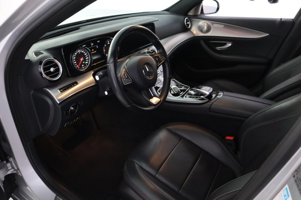 MERCEDES-BENZ E 2017
