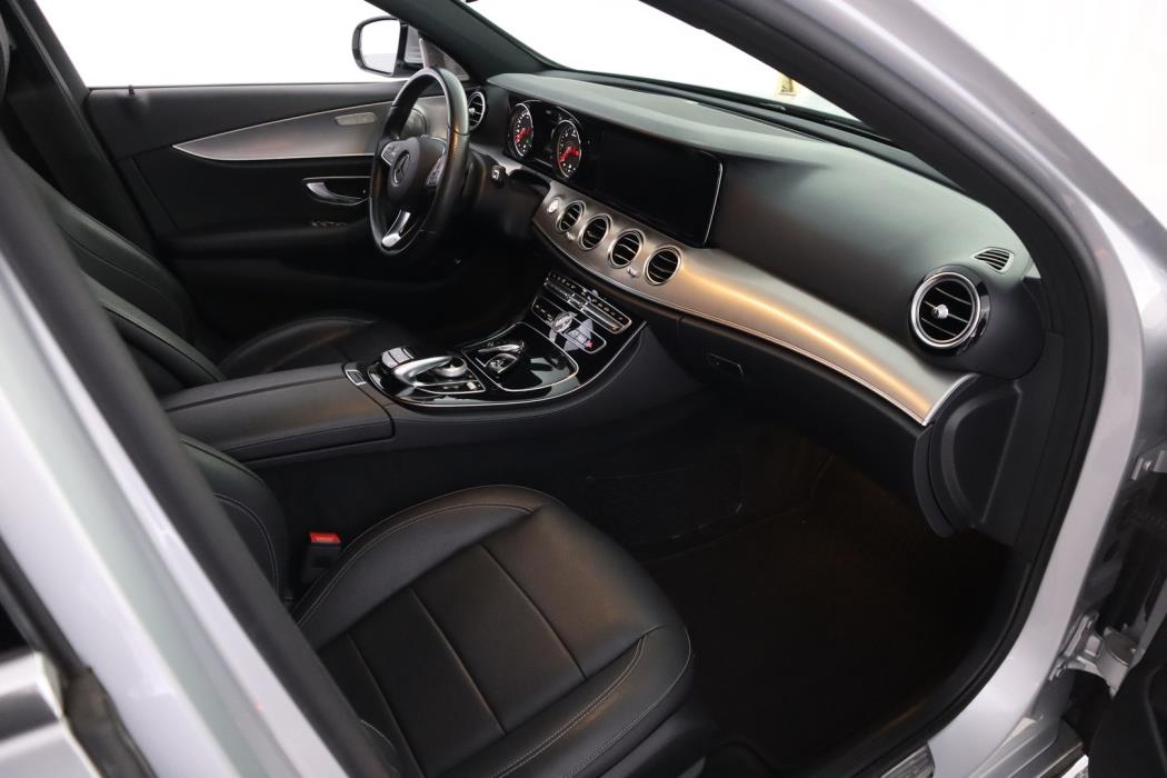 MERCEDES-BENZ E 2017