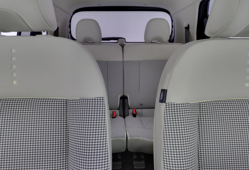 HYUNDAI INSTER 2026