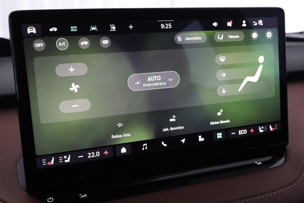 SKODA Enyaq 2026