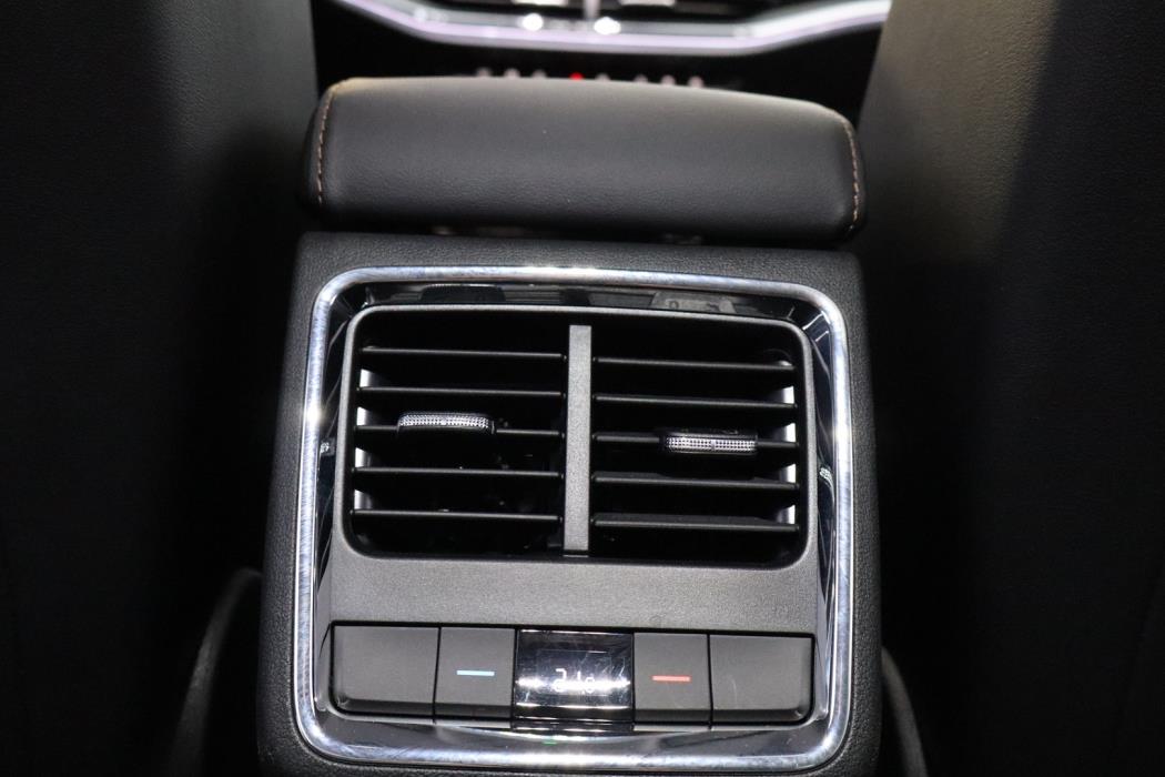 SKODA Enyaq 2023