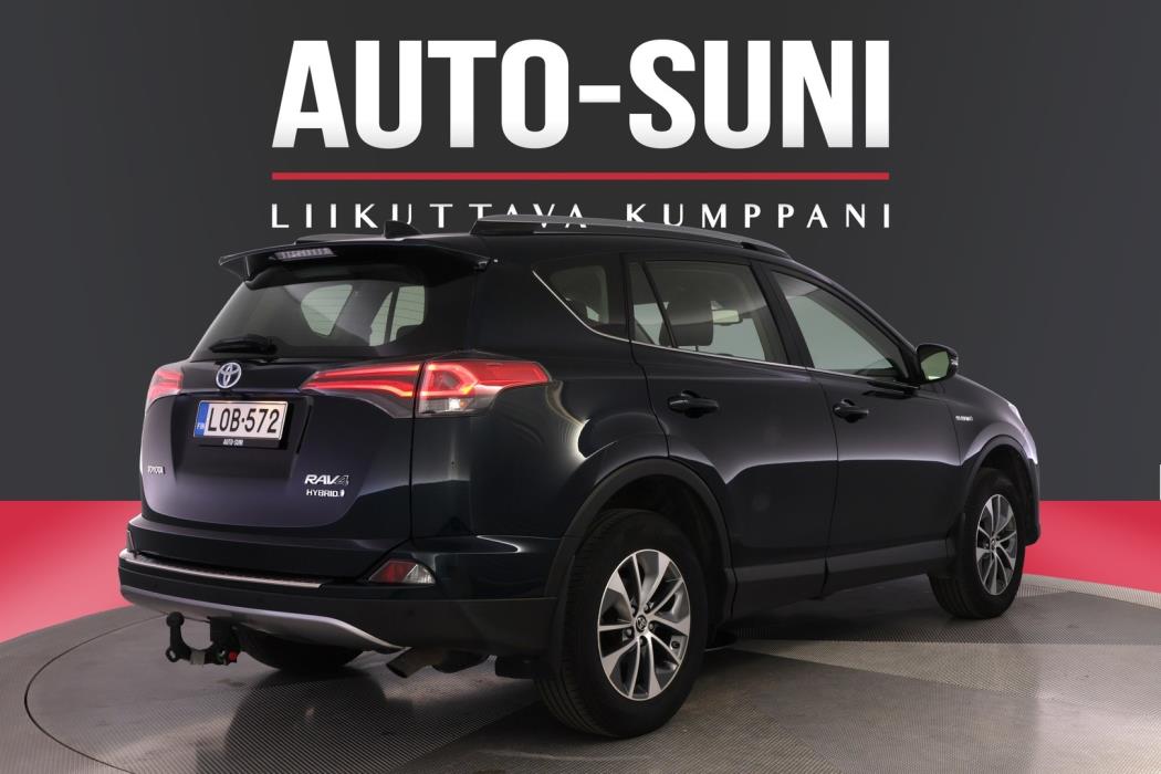 TOYOTA RAV4 2018