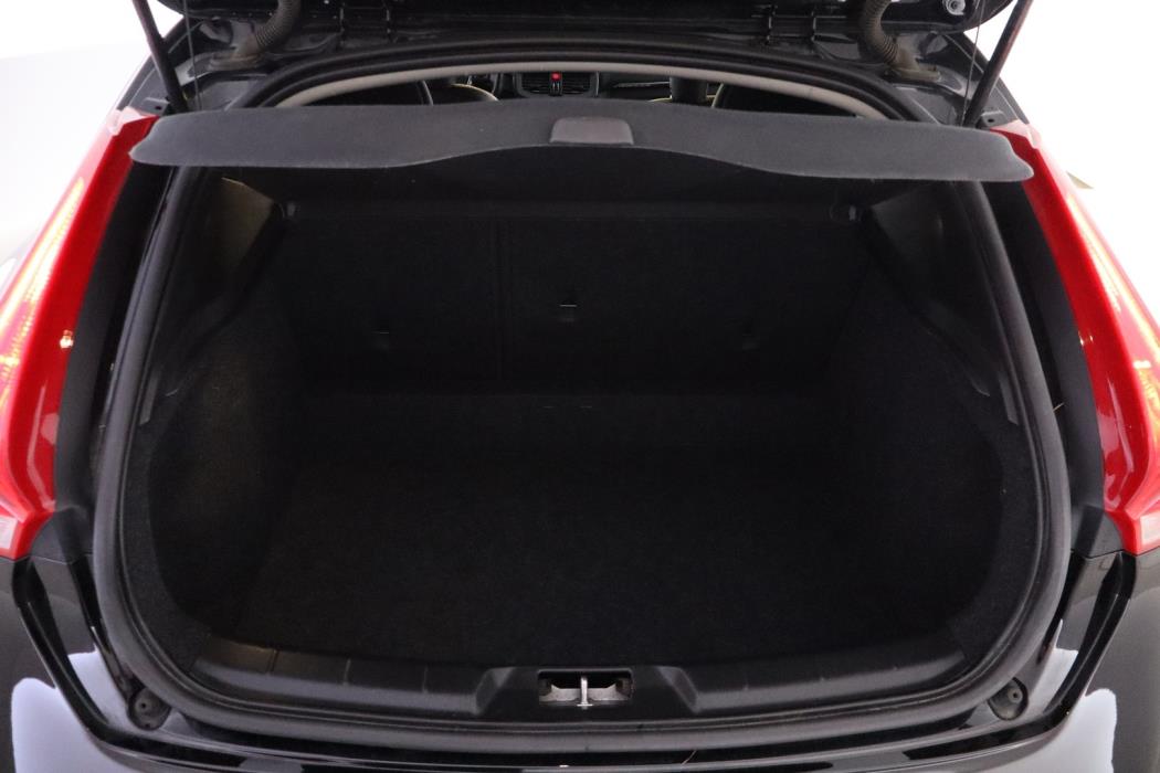 VOLVO V40 Cross Country 2017
