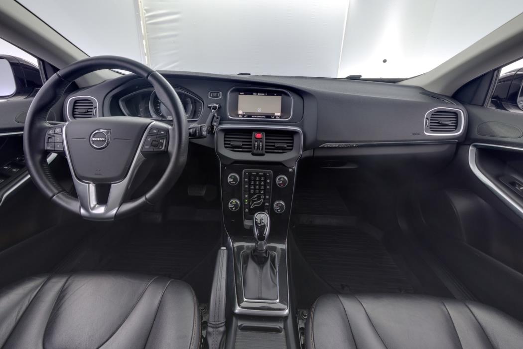 VOLVO V40 Cross Country 2017