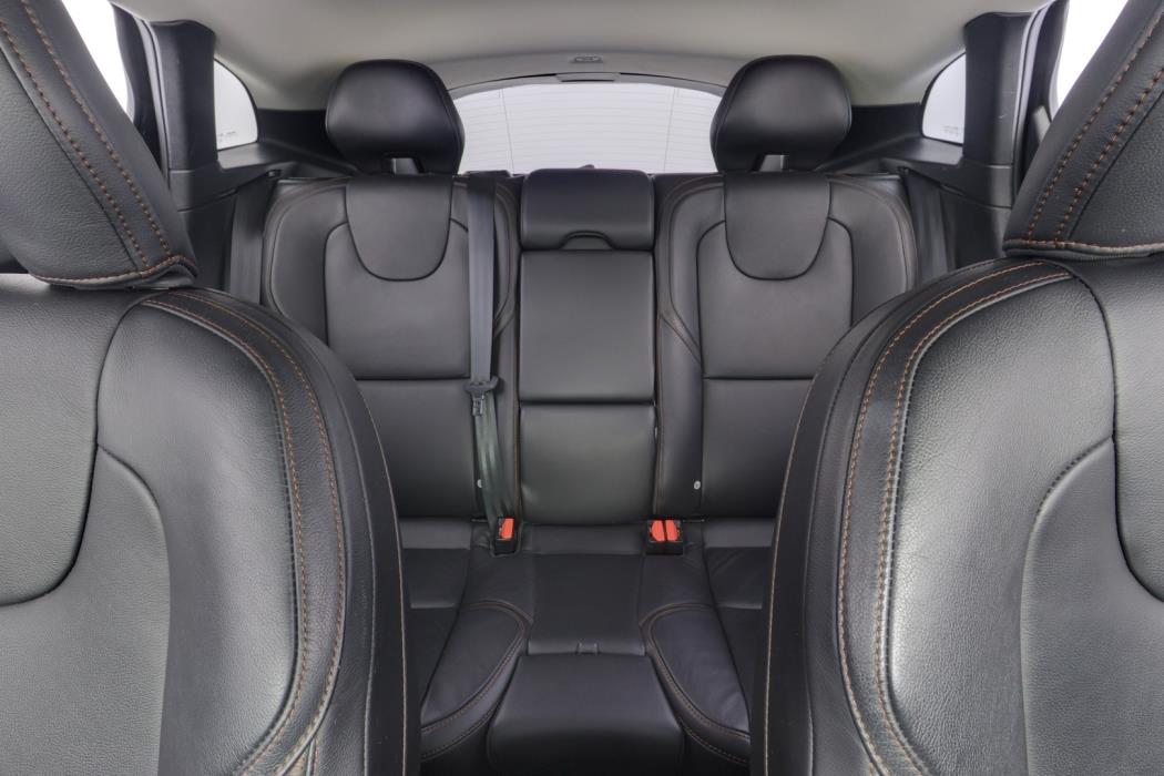 VOLVO V40 Cross Country 2017