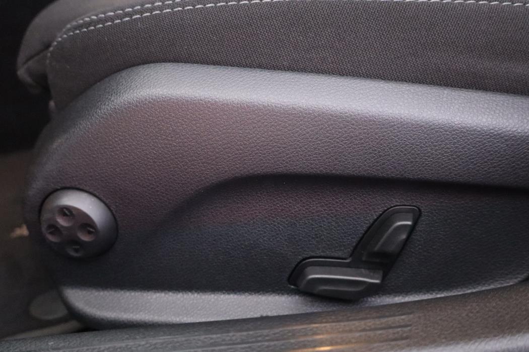 MERCEDES-BENZ C 2019