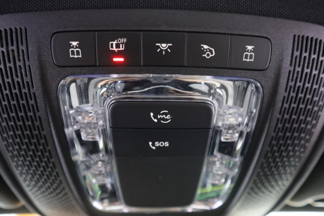 MERCEDES-BENZ A 2020