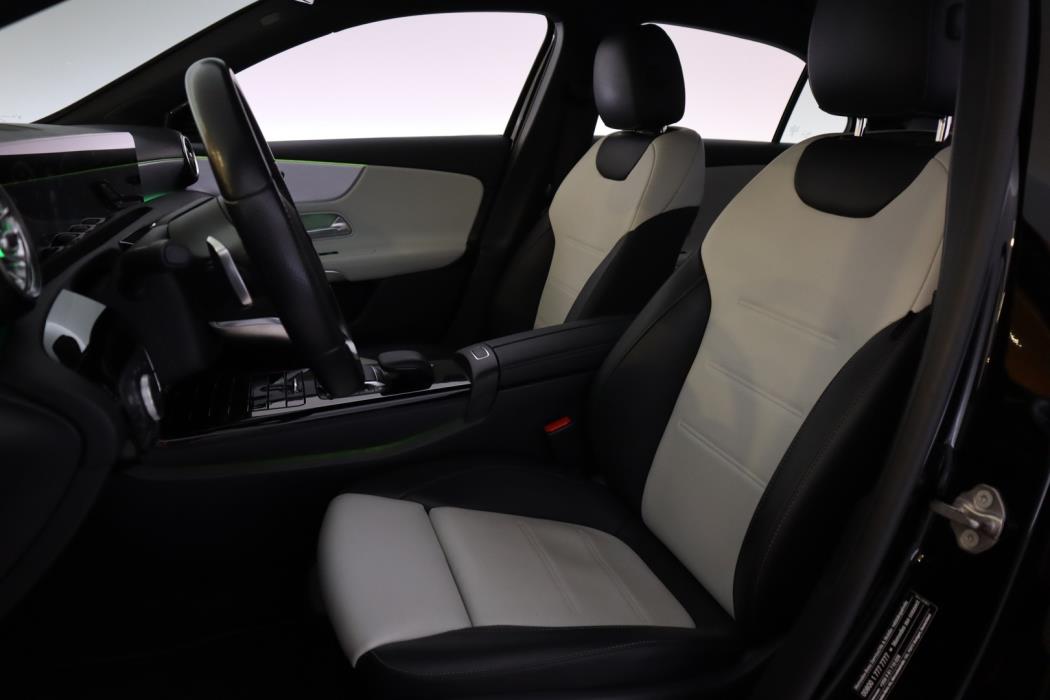 MERCEDES-BENZ A 2020