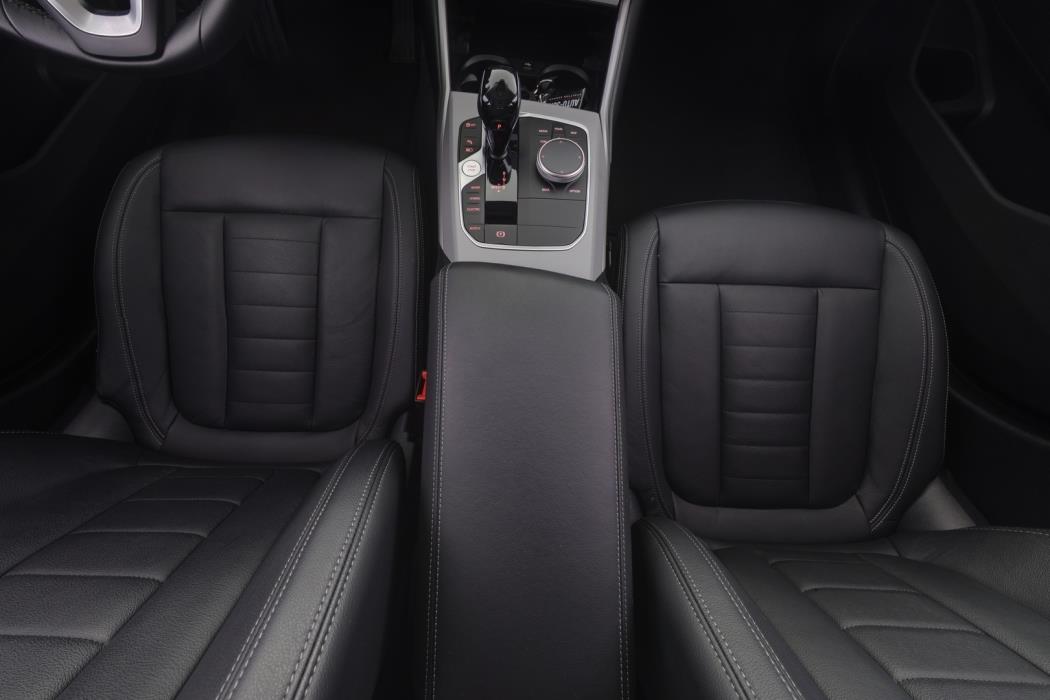 BMW 320 2021