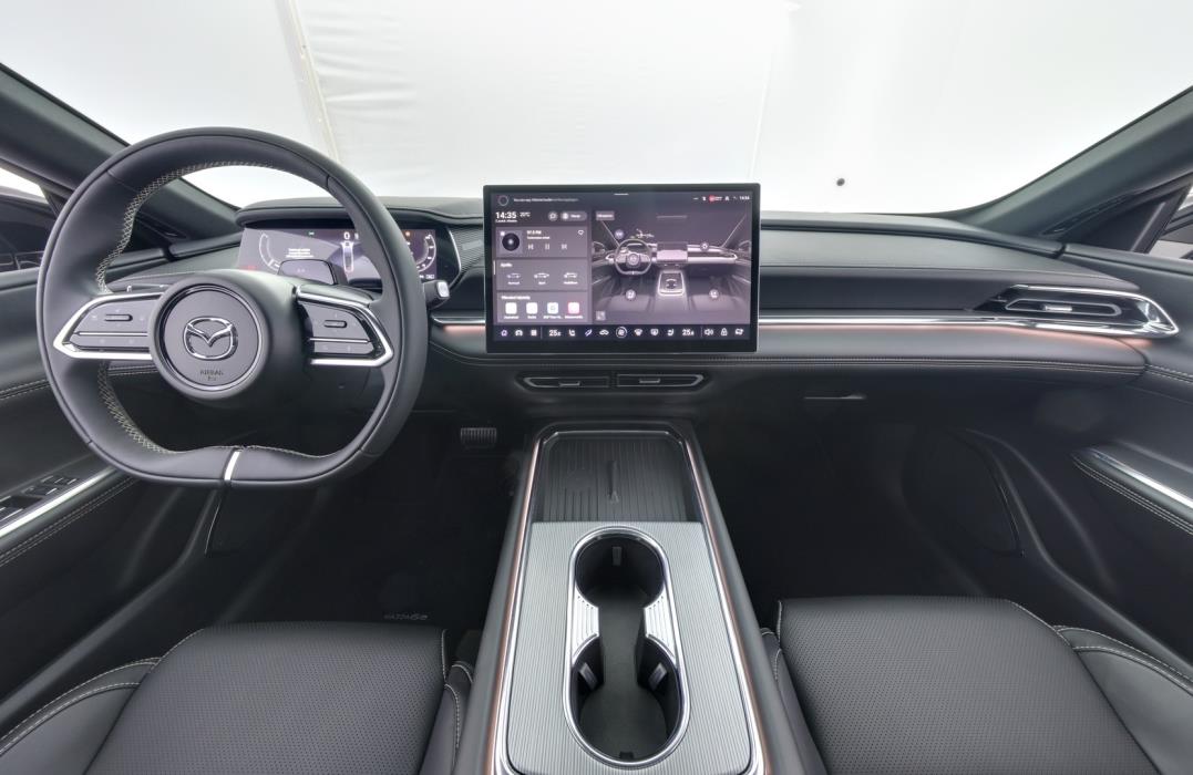 MAZDA 6E 2025