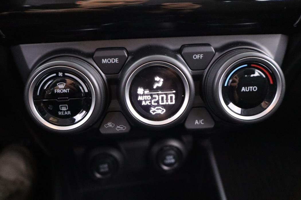 SUZUKI Swift 2024