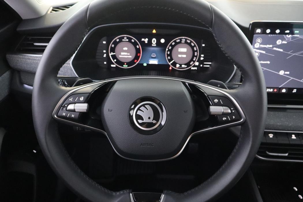 SKODA Octavia 2025