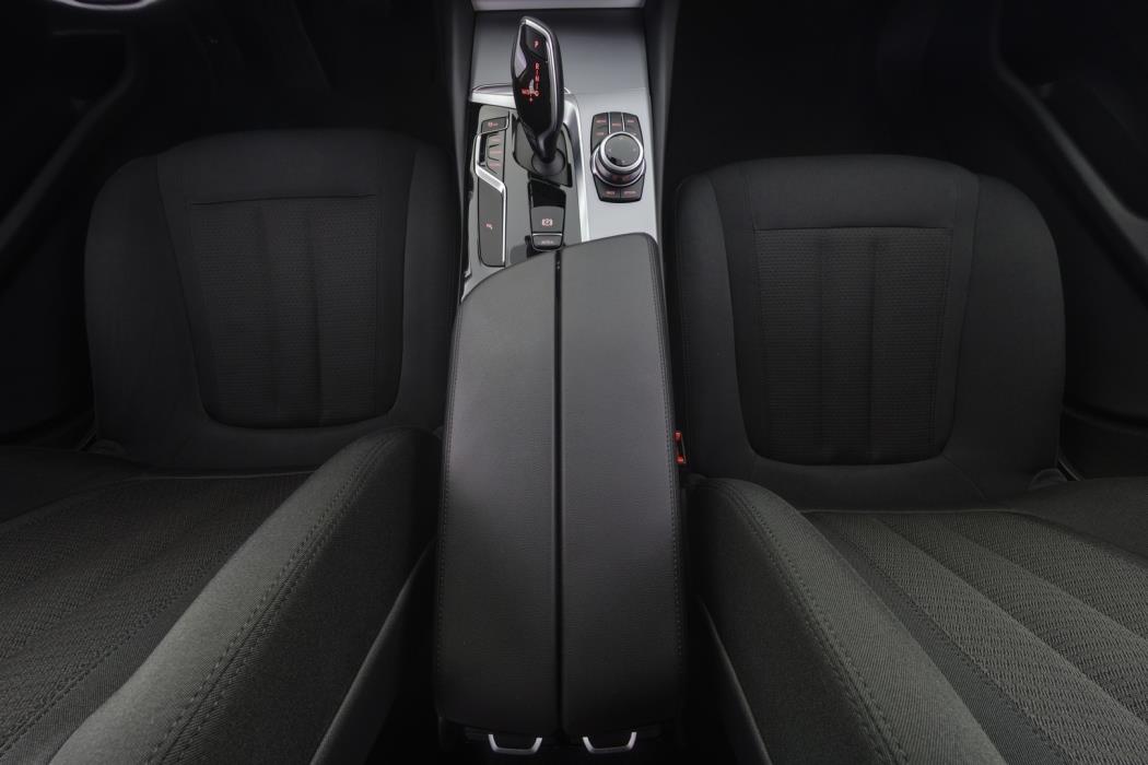 BMW 520 2018