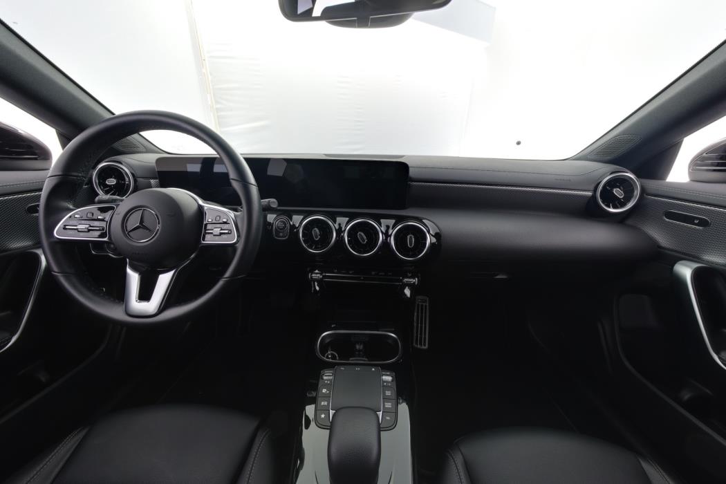 MERCEDES-BENZ CLA 2022