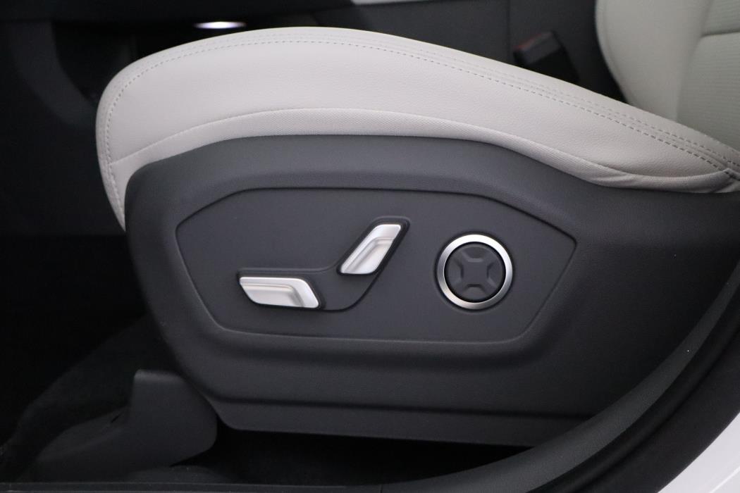 HYUNDAI Santa Fe 2026