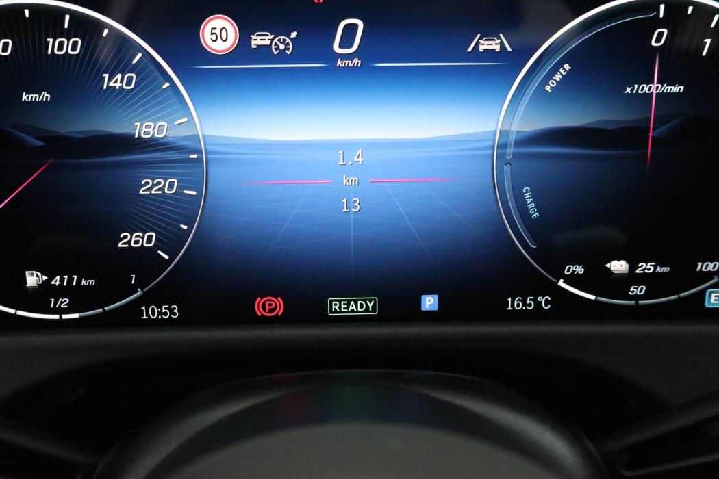 MERCEDES-BENZ E 2026