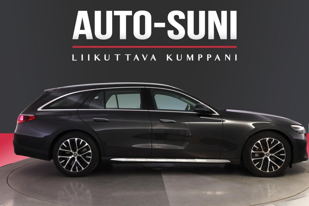 MERCEDES-BENZ E 2026