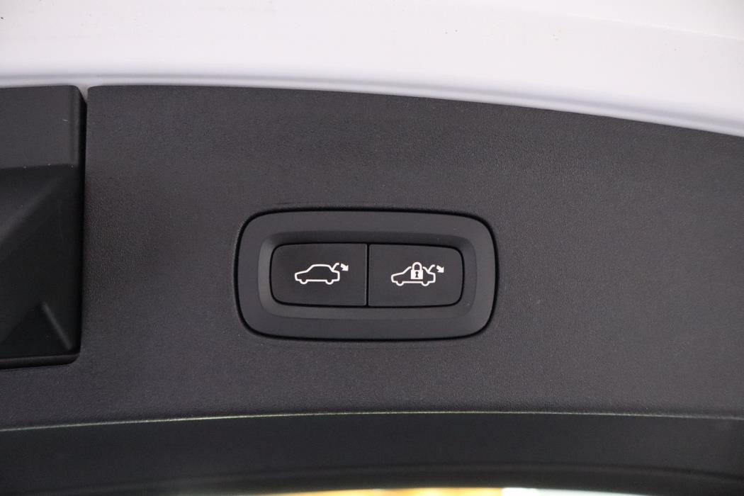 POLESTAR 2 2023