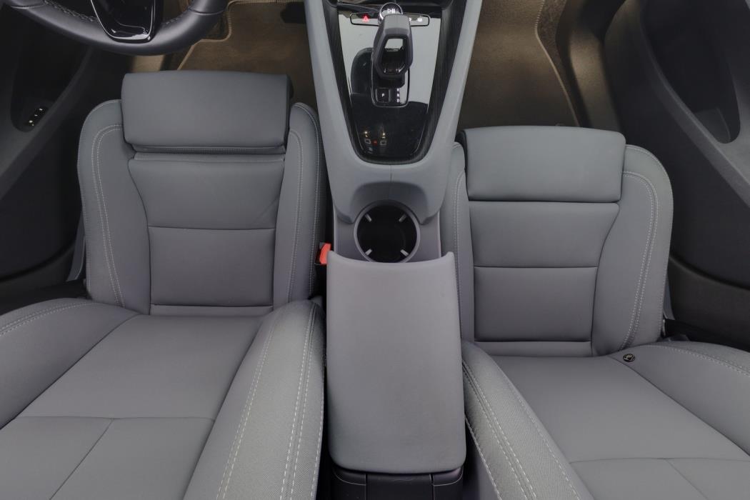 POLESTAR 2 2023