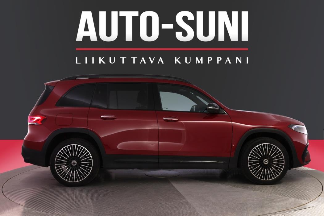 MERCEDES-BENZ EQB 2023