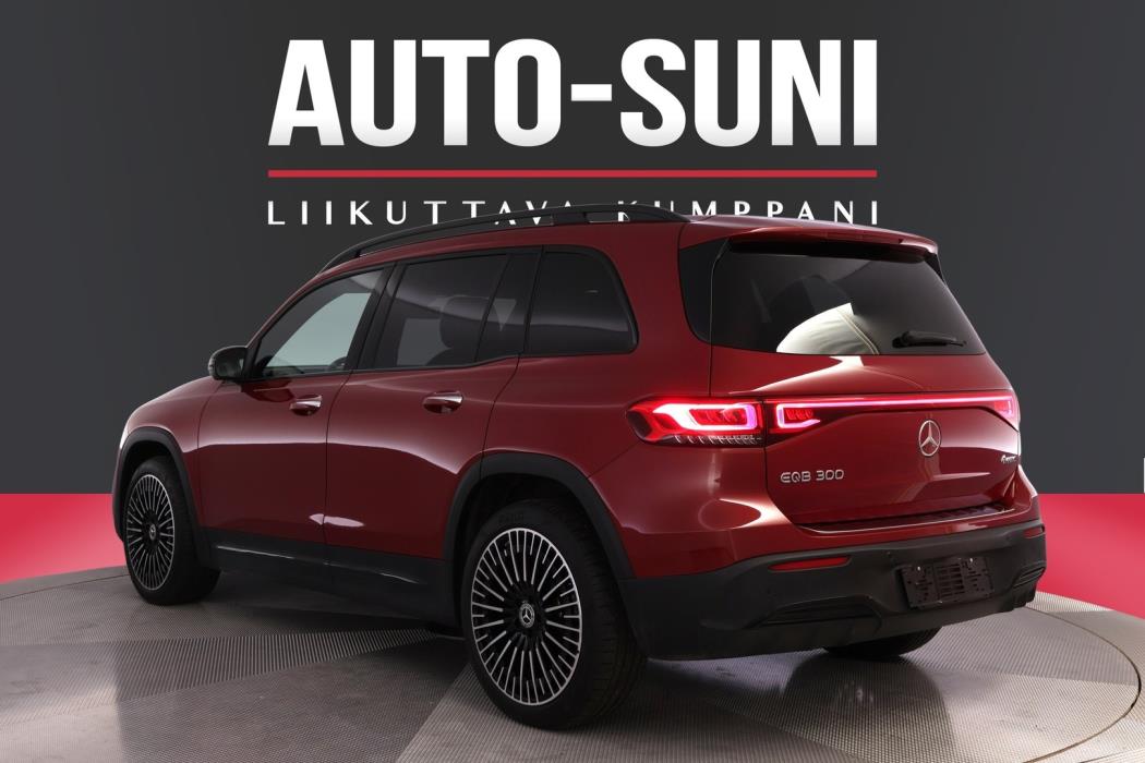 MERCEDES-BENZ EQB 2023