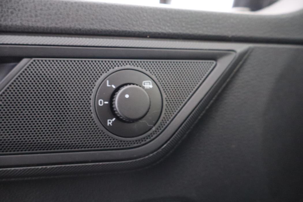 SKODA Fabia 2015