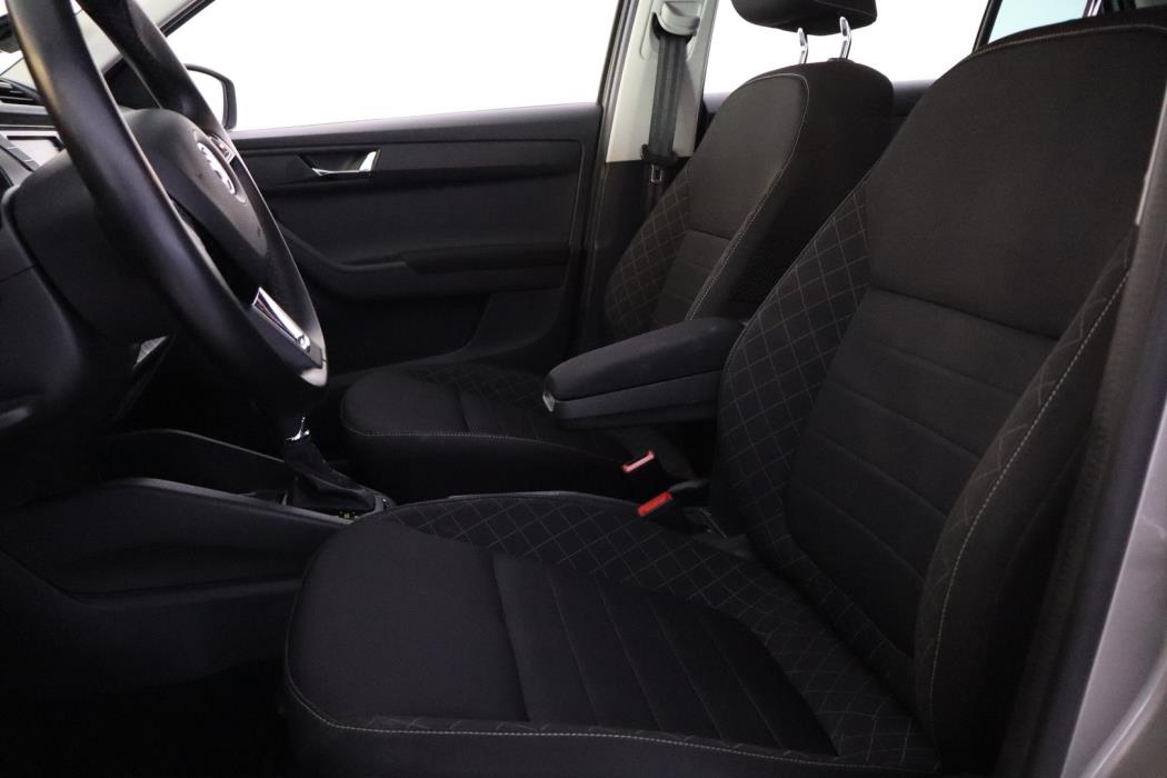 SKODA Fabia 2015