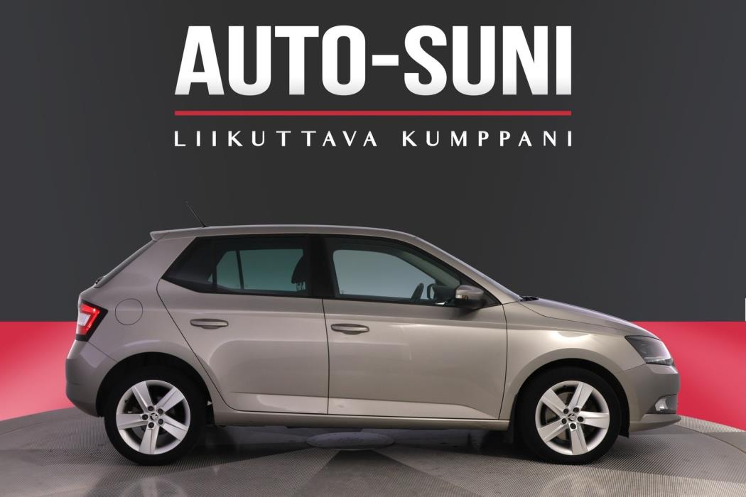 SKODA Fabia 2015