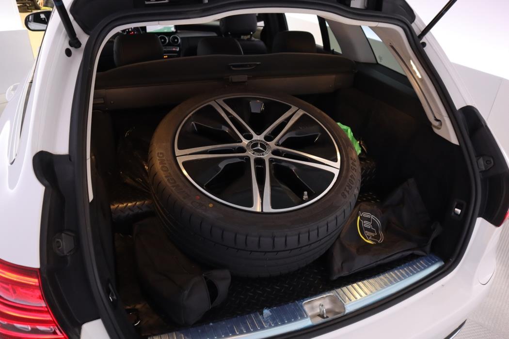 MERCEDES-BENZ C 2019