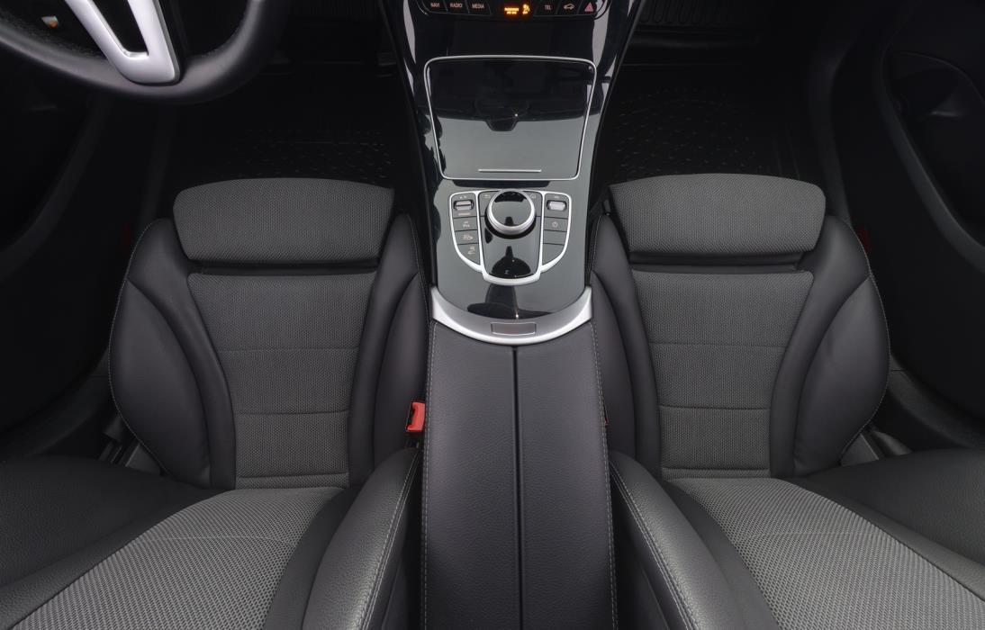 MERCEDES-BENZ C 2019