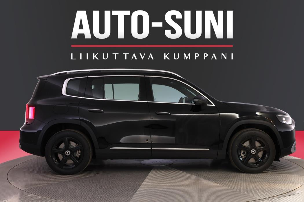 MERCEDES-BENZ GLB 2026