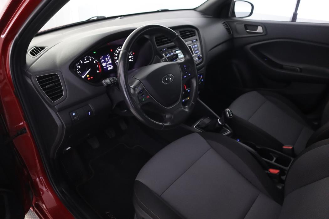 HYUNDAI i20 5d 2017