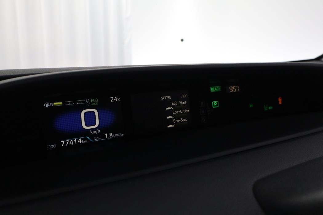 TOYOTA Prius 2019