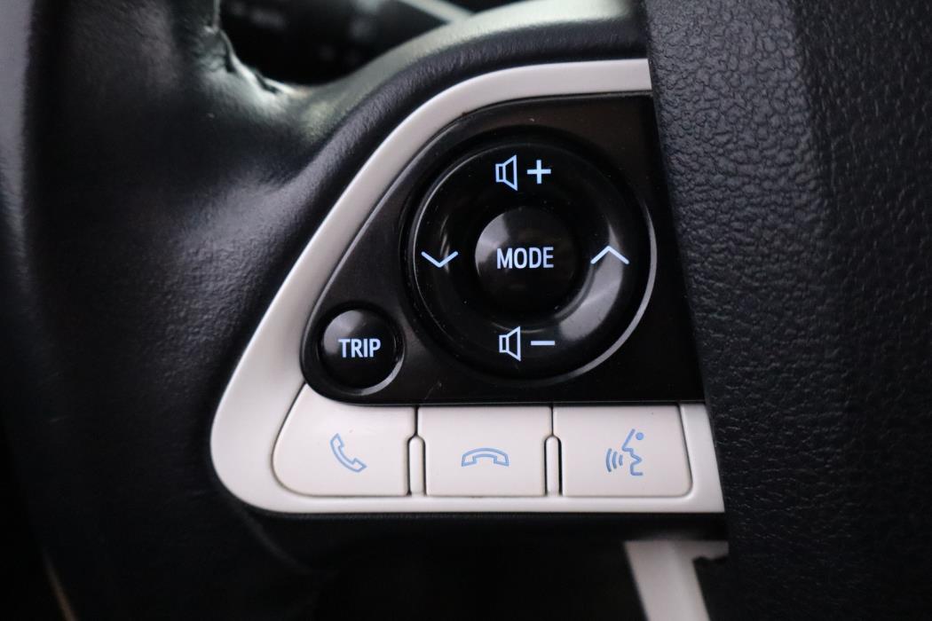 TOYOTA Prius 2019