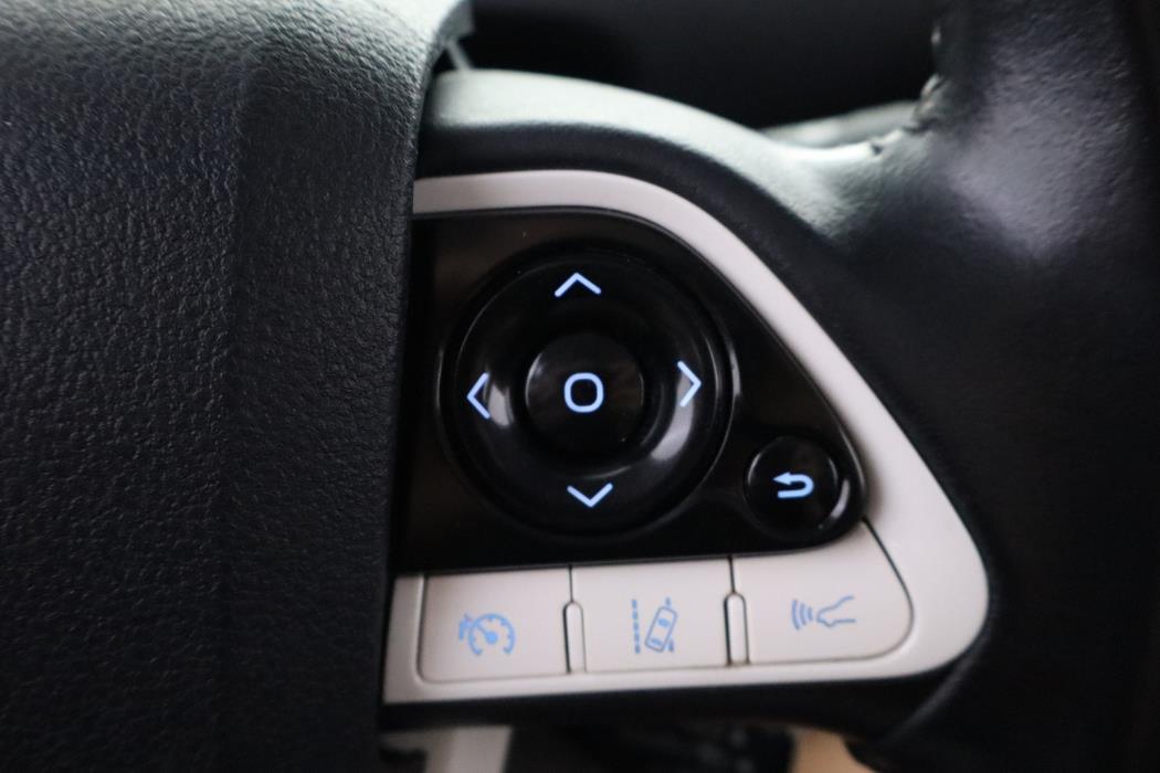TOYOTA Prius 2019