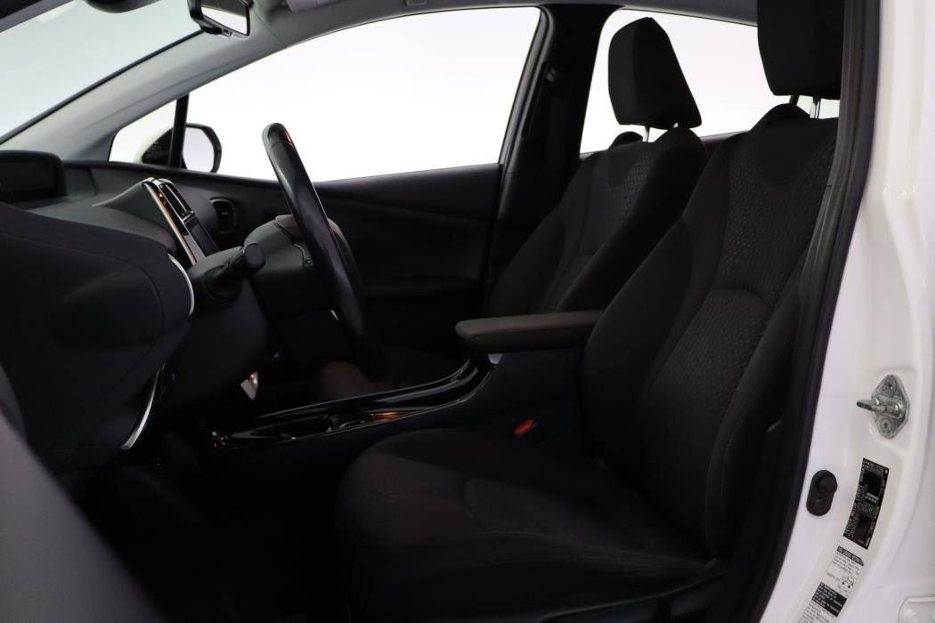 TOYOTA Prius 2019