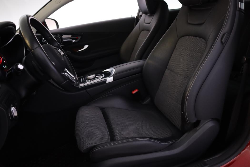 MERCEDES-BENZ C 2021