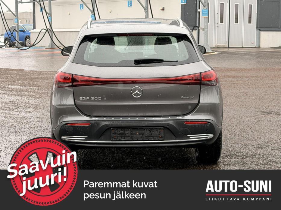 MERCEDES-BENZ EQA 2023