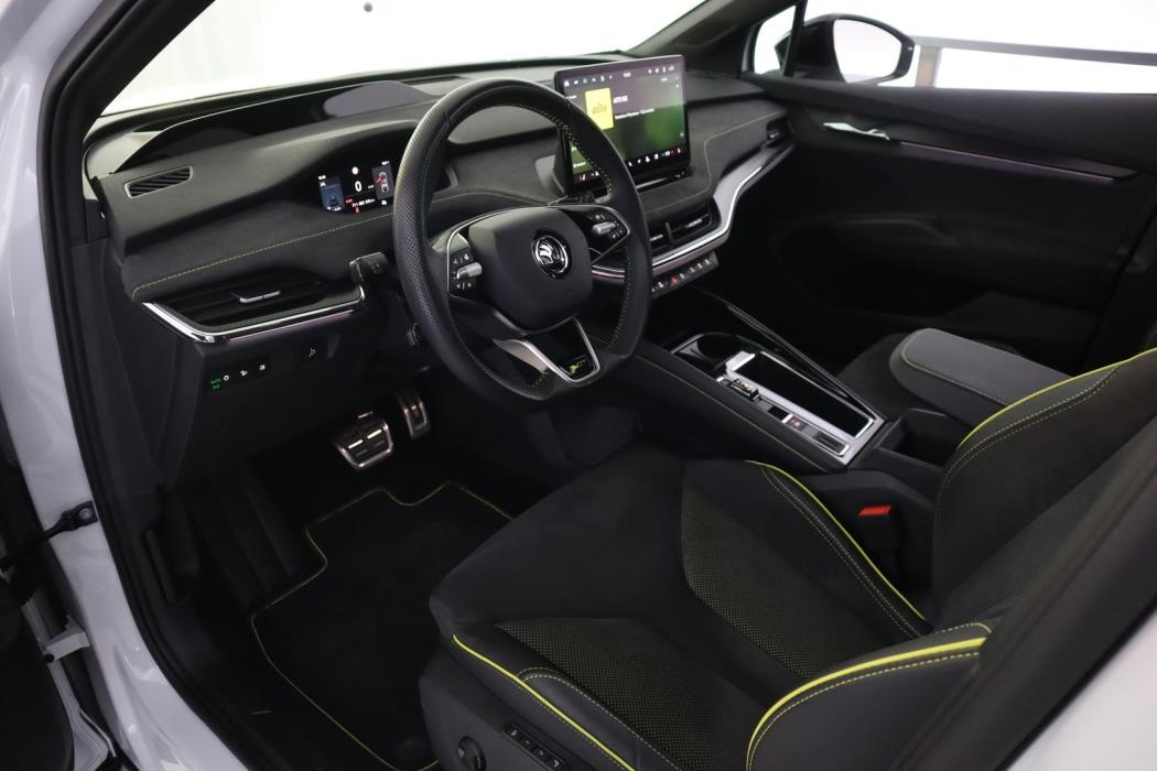 SKODA Enyaq 2025