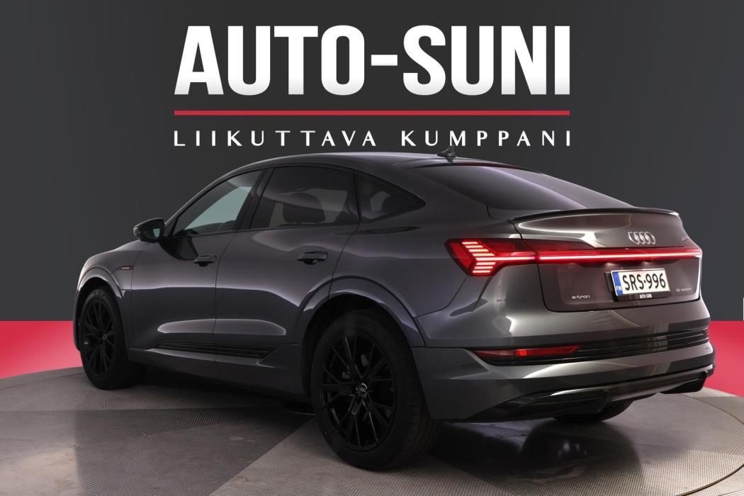 AUDI e-tron 2023