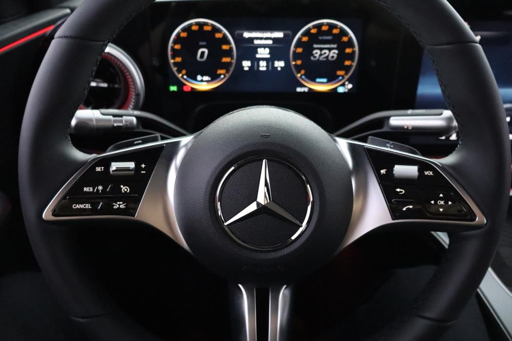 MERCEDES-BENZ GLC 2026