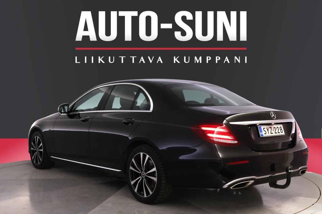 MERCEDES-BENZ E 2018