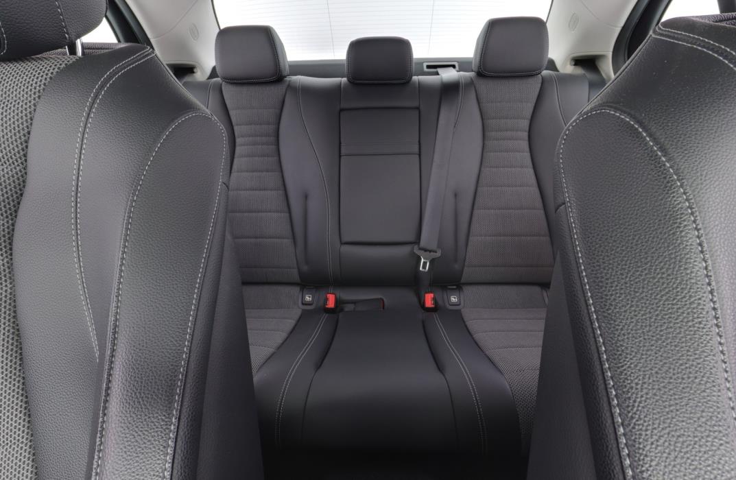 MERCEDES-BENZ E 2018