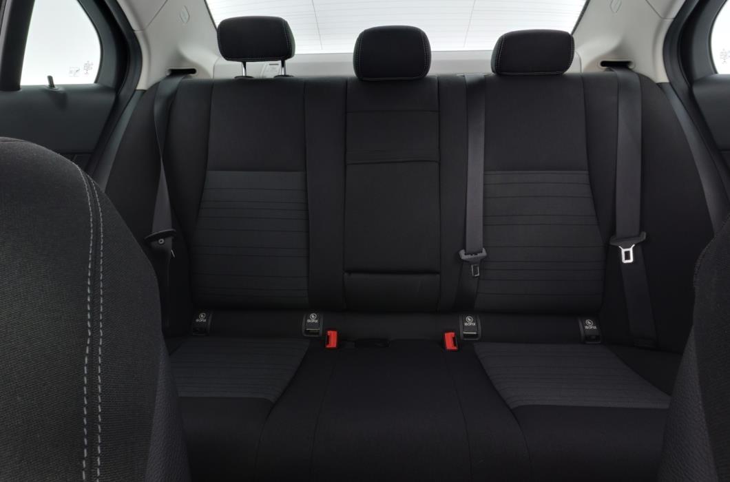 MERCEDES-BENZ C 2015