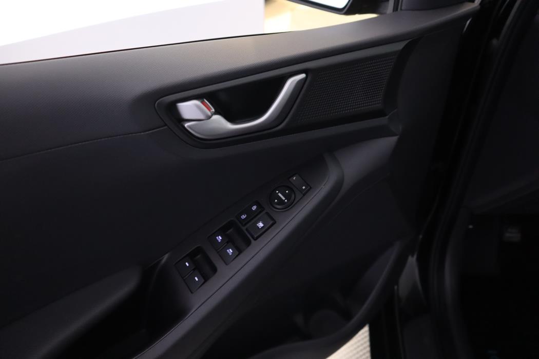 HYUNDAI IONIQ hybrid 2017