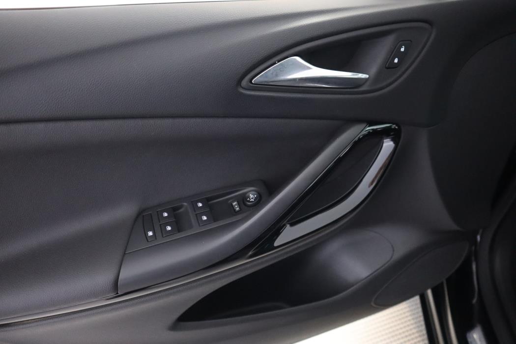 OPEL Astra 2017