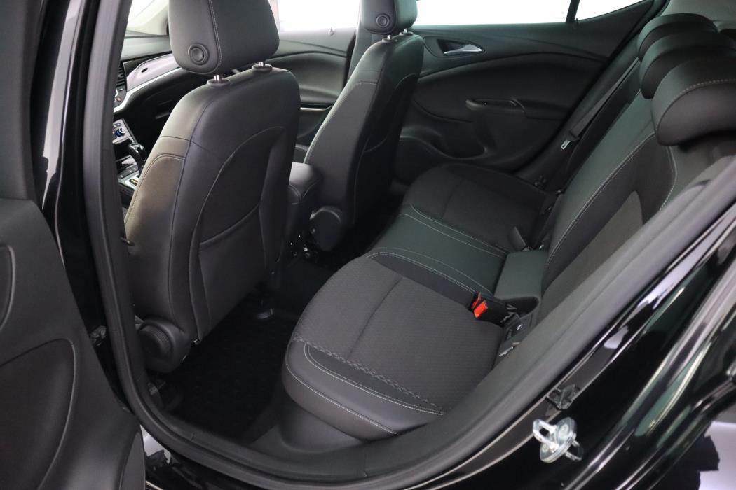 OPEL Astra 2017
