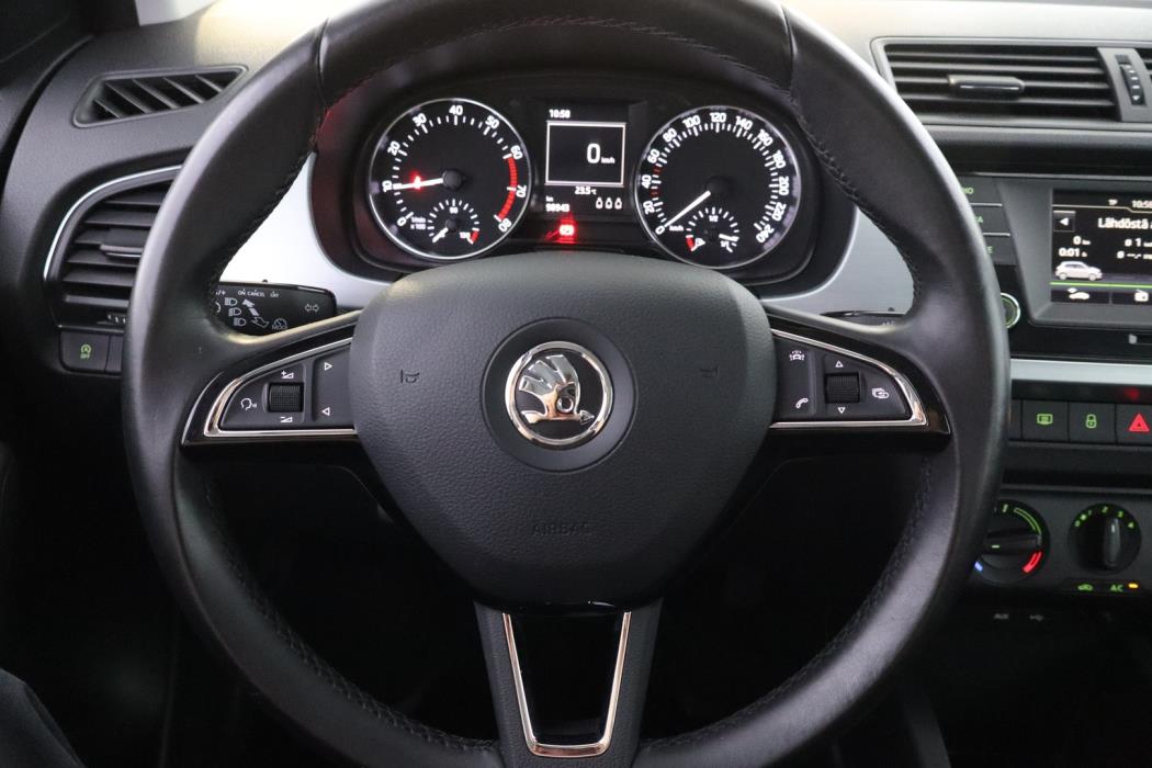 SKODA Fabia 2015