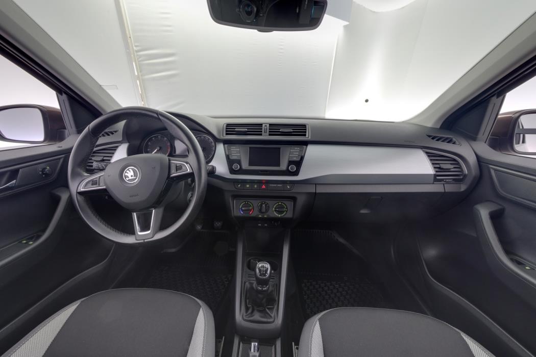 SKODA Fabia 2015